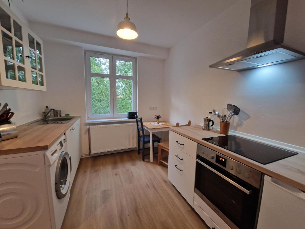 Geraeumige Und Zentrale Ferienwohnung Stahnsdorf Exteriör bild