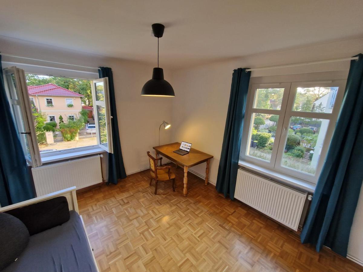 Geraeumige Und Zentrale Ferienwohnung Stahnsdorf Exteriör bild